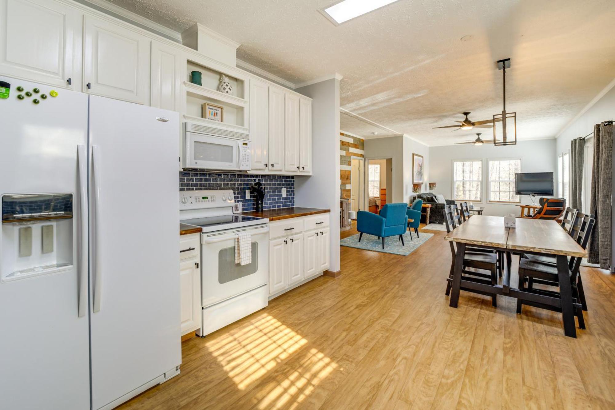 Lakeside Cashiers Cabin With Private Boat Dock! Cullowhee Εξωτερικό φωτογραφία